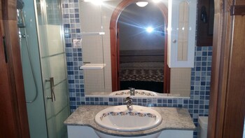 Casa Cuevas El Mirador Bathroom