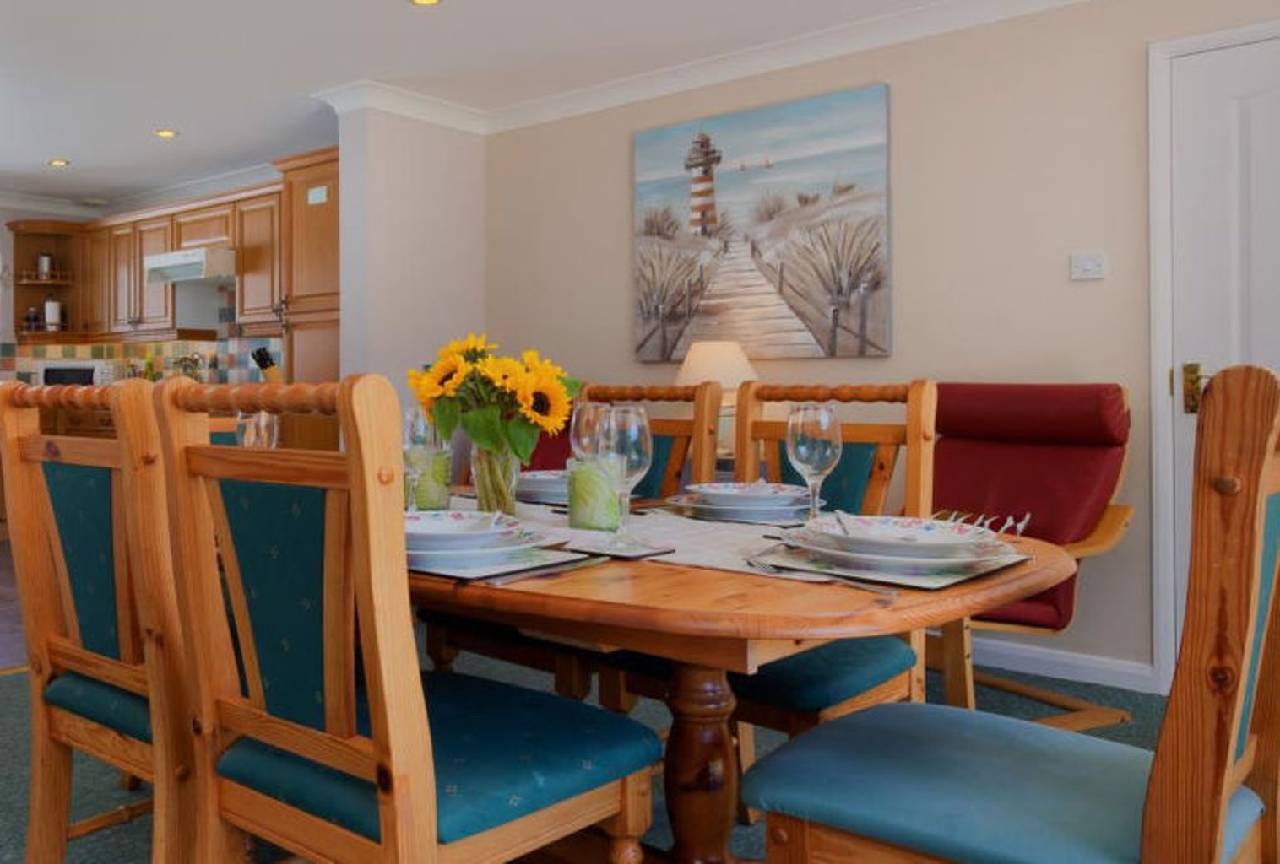 Holiday Home Sunny (هالیدی هوم سونی) 