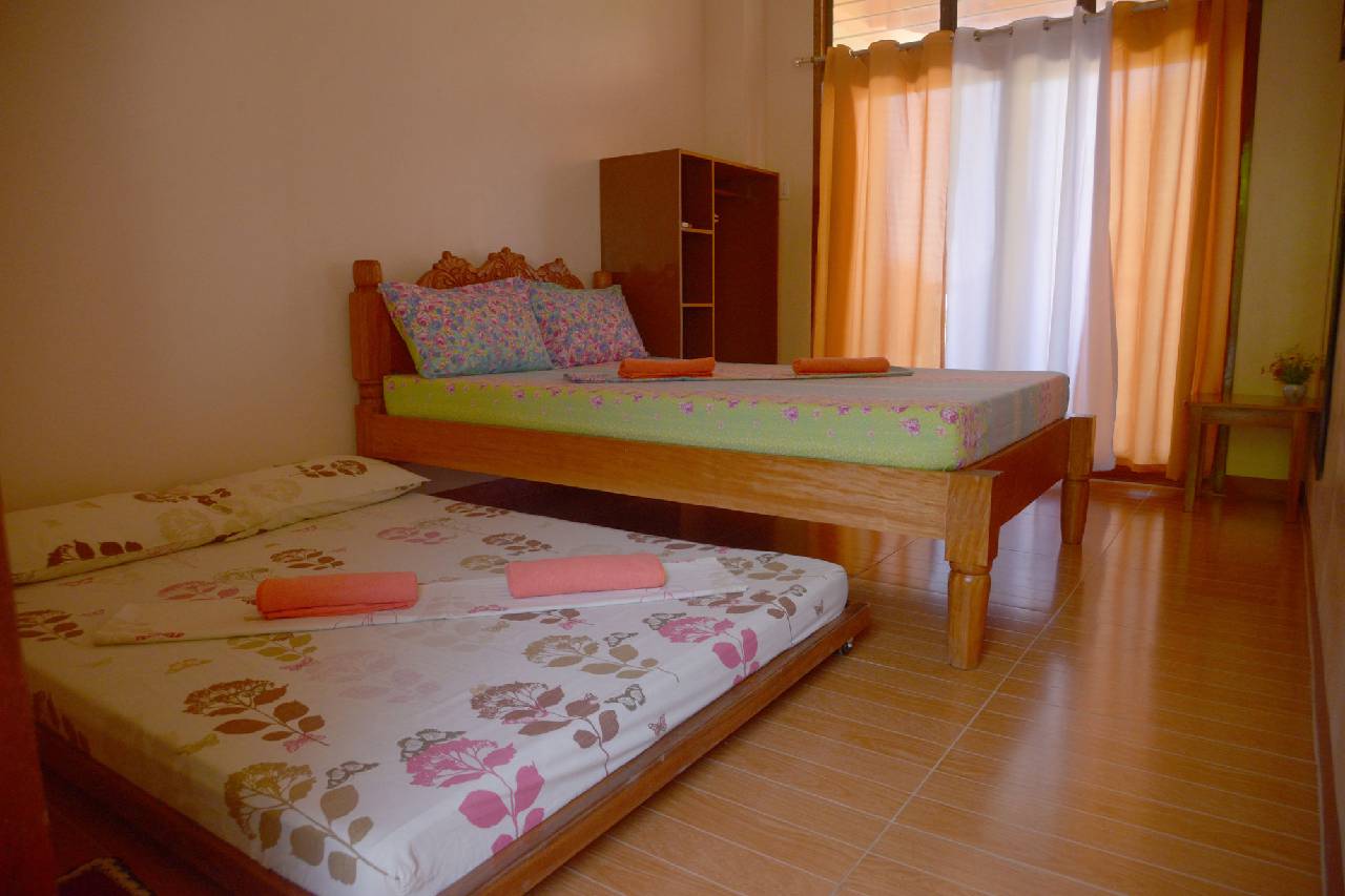 Jurias Pension 