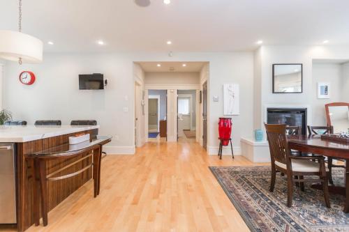Sawyer On Jones Hill Condo (ساویر آن جونس هیل کاندو) 