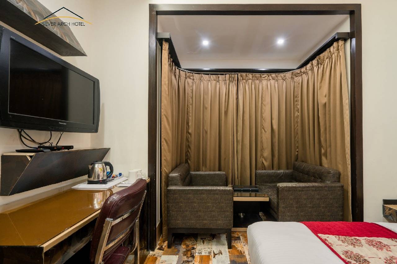 Silver Arch Hotel 