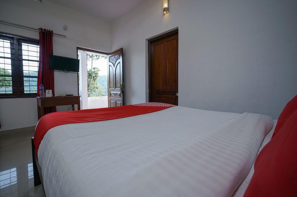 Oyo 11493 Hotel Misty Valley 