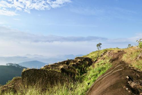 The Cliff Lodge Camping Sri Lanka 