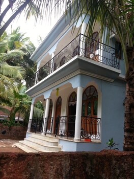 Pande Residency Hotel Front
