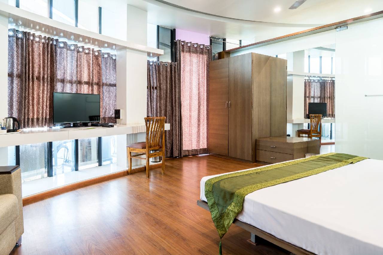 Treebo House Khas 