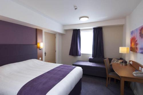 Premier Inn London Gatwick Airport South London Road 