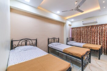 Hotel Nest Inn Malad Guestroom