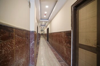 Hotel Redisston @ Noida Hallway