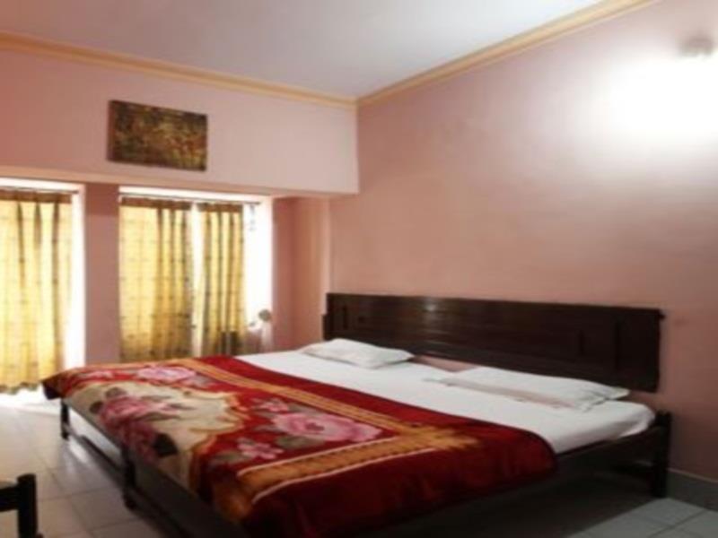 Hotel Paradise Guest House 