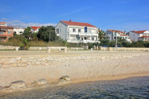 Apartment Novalja 9326a 