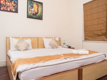 Oyo 6477 Guest Accomodation Fe 173 Guestroom