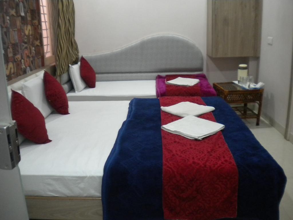 Hotel Aamantran Avenue 