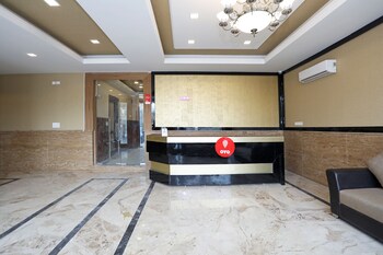 Hotel Redisston @ Noida Lobby