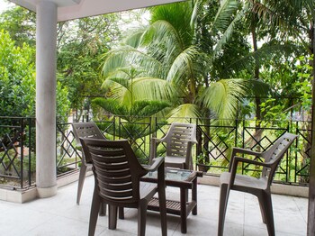 Oyo 6477 Guest Accomodation Fe 173 Balcony