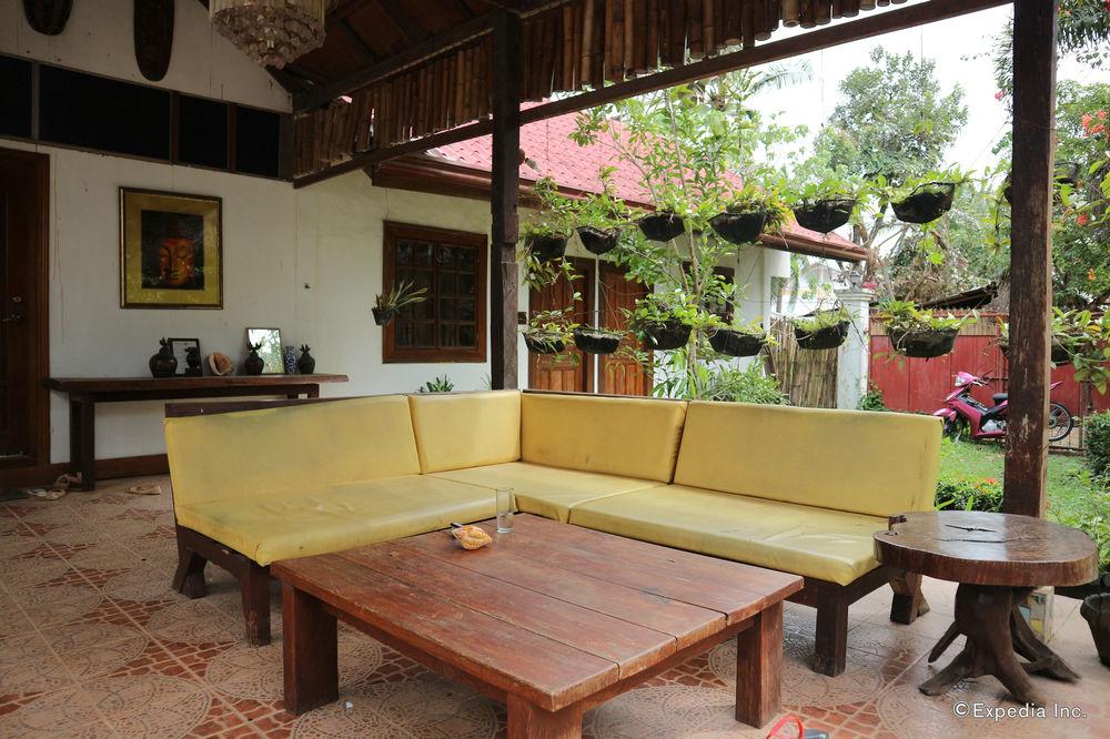 The Lotus Garden Suites 