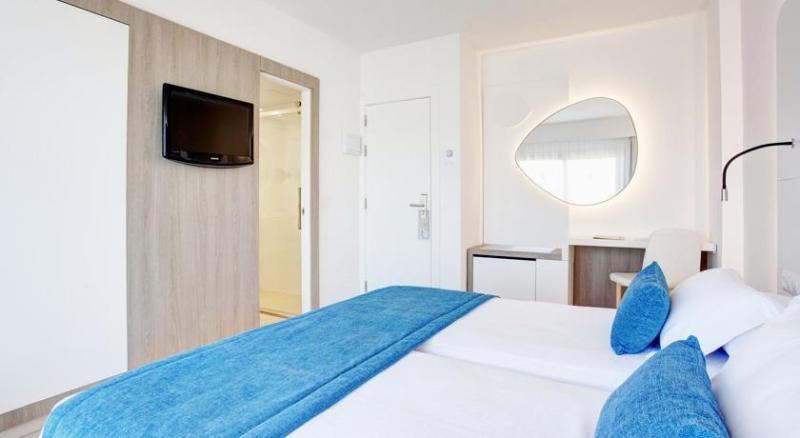 Grupotel Farrutx Room