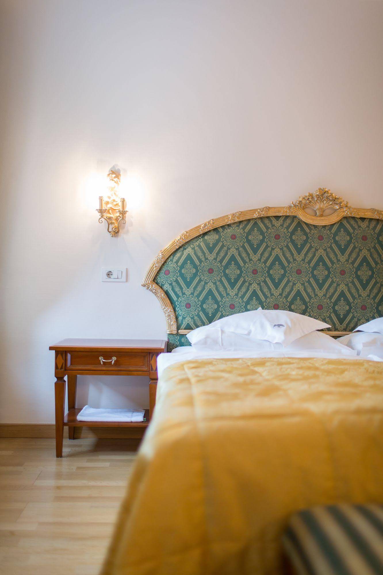 Hotel Elephant 