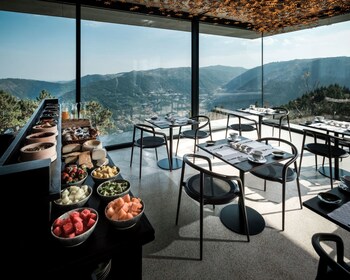 Casa De SÃo LourenÇo Restaurant