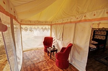 Om Desert Resort Living Area