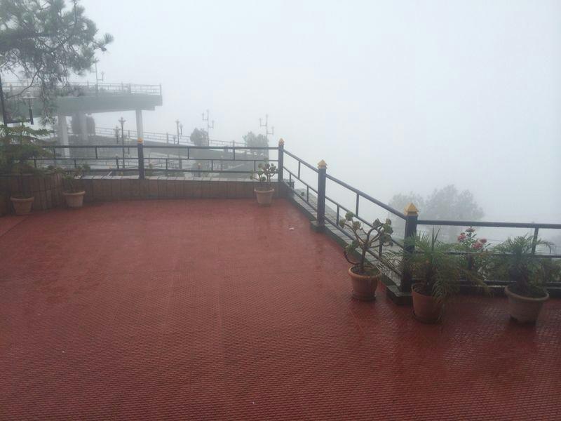 Hotel Barog Heights 