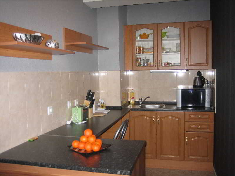 Alexander Business Apartments Room