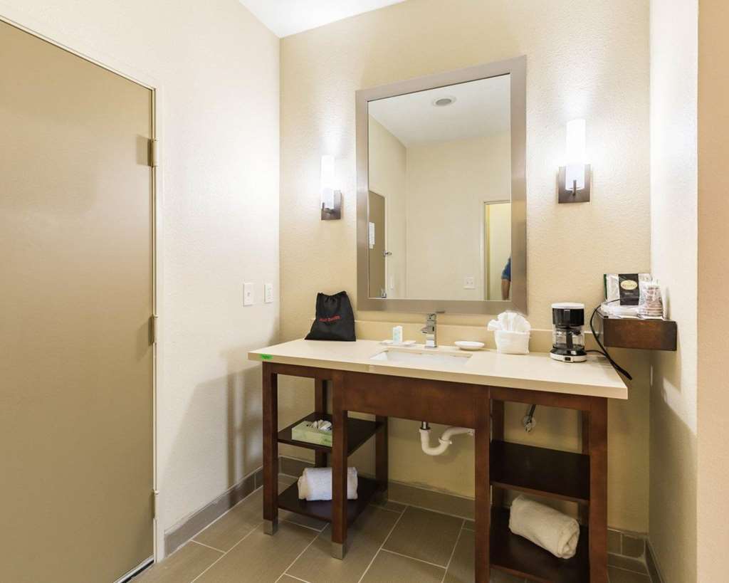 Comfort Inn East 