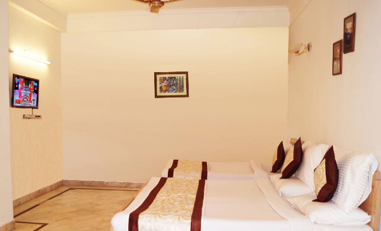 Optimum Sheela Inn @ Taj 