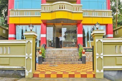 Munnar Crown Hotel 