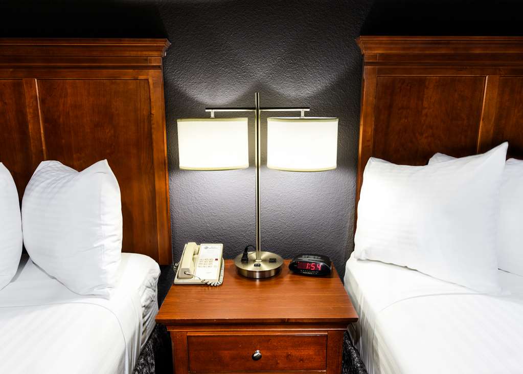 Best Western Mccarran Inn Guest Room