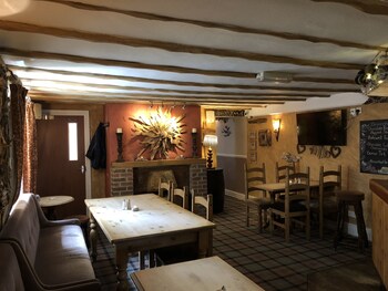 The Sun Inn Alnmouth ( سان این آلنموت) Food and Drink