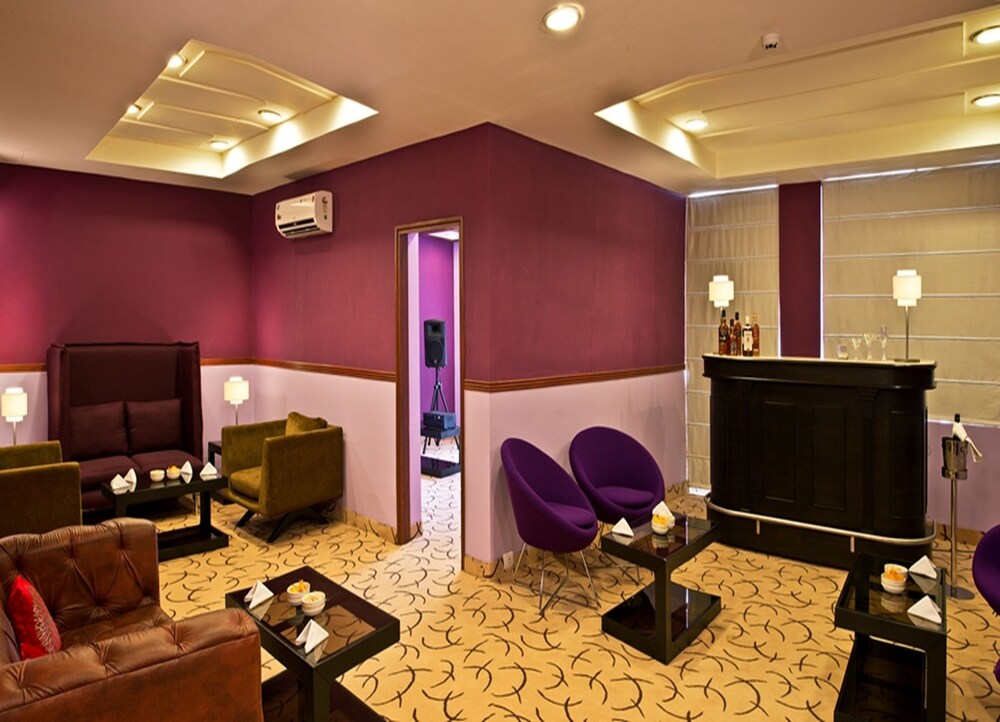 Red Fox Hotel Bhiwadi Hotel Lounge