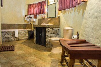 Lodge At The Ancient City Bathroom