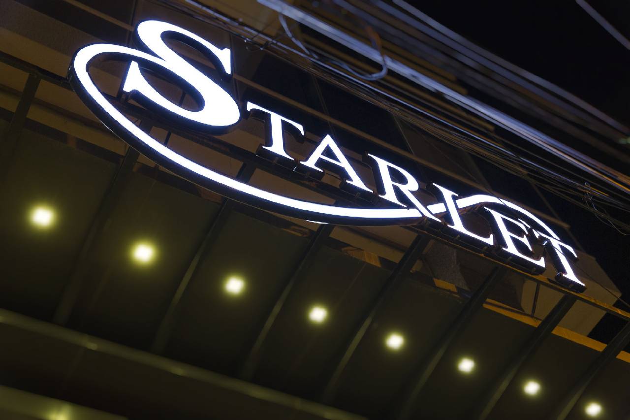 Starlet Hotel 