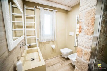 La Linea Dell'orizzonte Bathroom