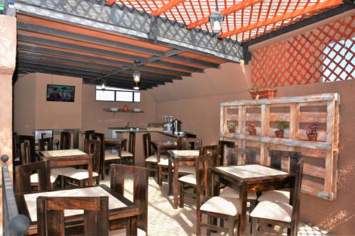Hostal Valle Mistral 