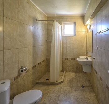 Belle View Hotel (بل ویو هتل) Bathroom