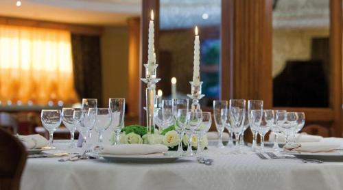 Albergo Ristorante Uliveto (آلبرگو ریستورانت اولیوتو) 
