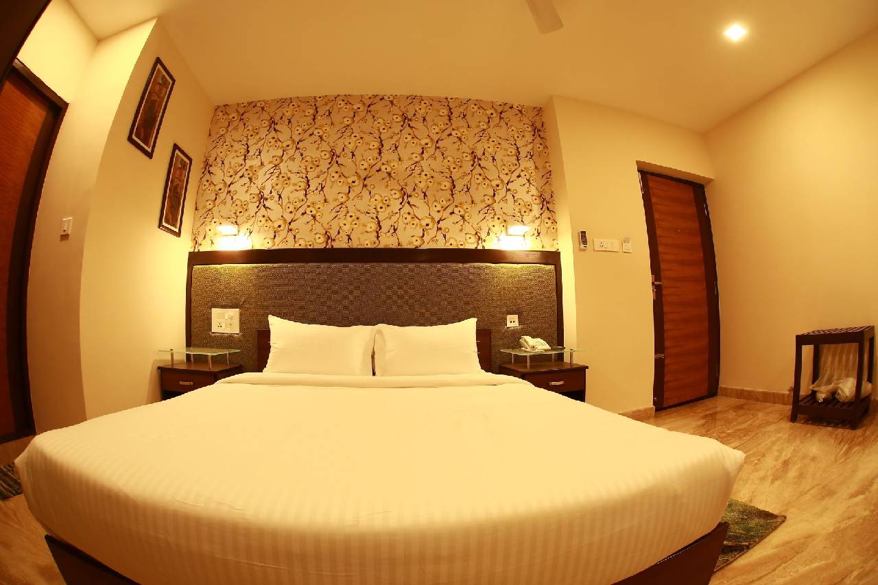 Breeze Suites 