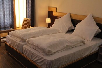 Hotel Kasdar Guestroom