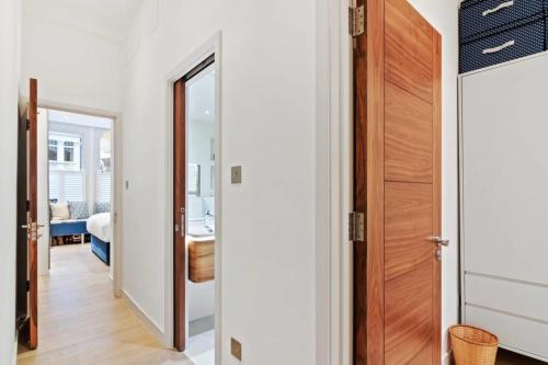 Chic 2bed 2bath Apt W Garden In Clapham Junction 