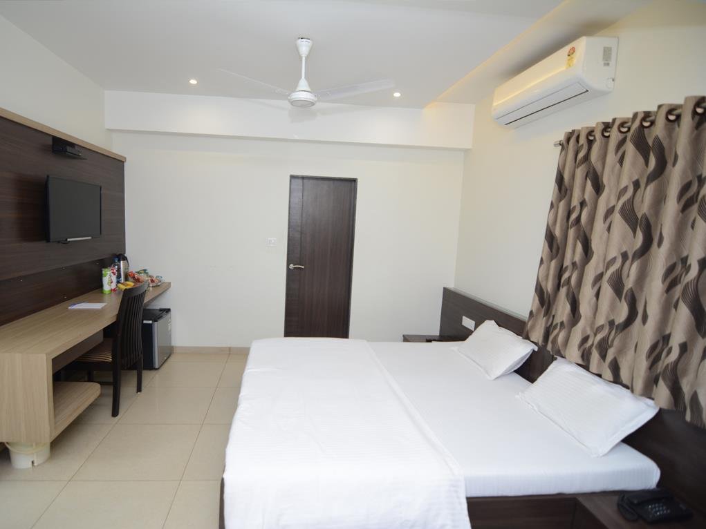 Hotel Kirti 