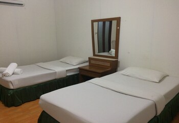 Kuraburi Resort Guestroom