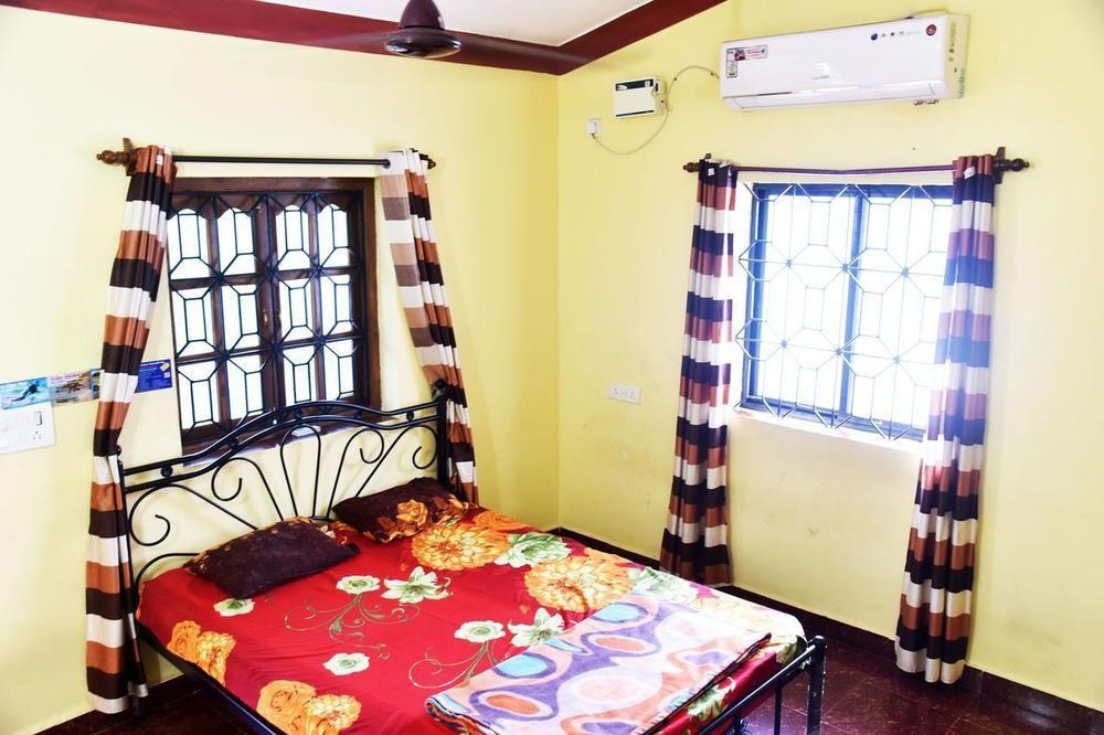 Maanvi Holiday Home 