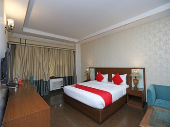 Oyo 16565 Karnal Haveli Guestroom