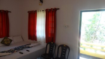 Thomson House Guestroom