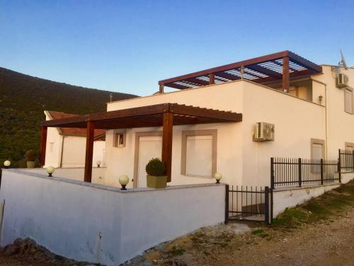Olives Garden Apartments 