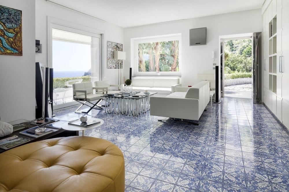 Lhp Suite Villa La Giara 