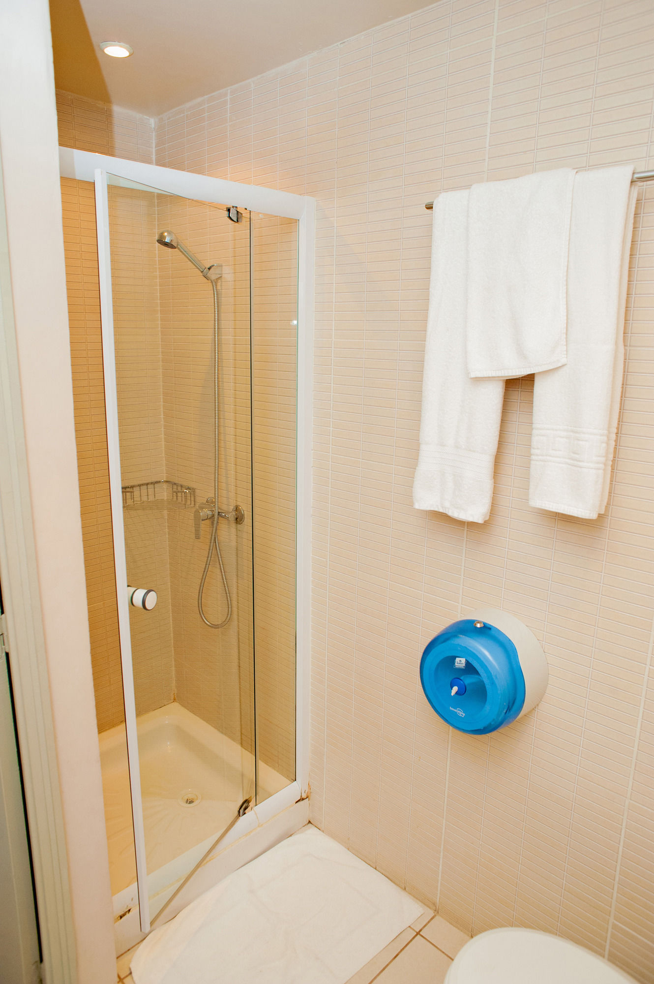 Le Grand Mellis Hôtel & Spa (ل گرند ملیس هôتل و اسپا) 