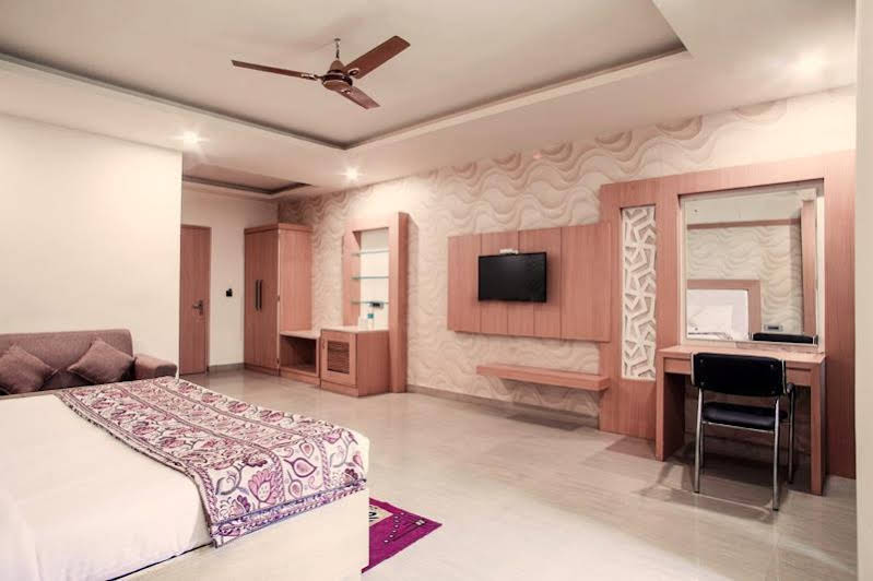 Genx Haldwani Hotel 