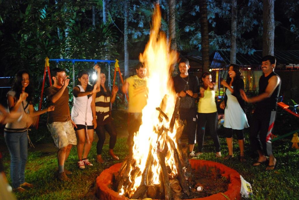 La Flora Camp Coorg (لا فلورا كامپ كورگ) 